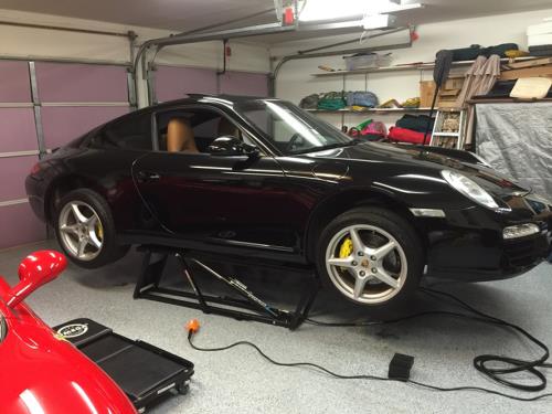 Utiliza el QuickJack para arreglar tu Porsche