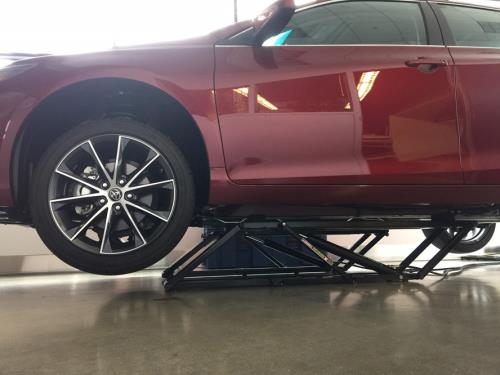 galería-QuickJack-elevador-con-Miata